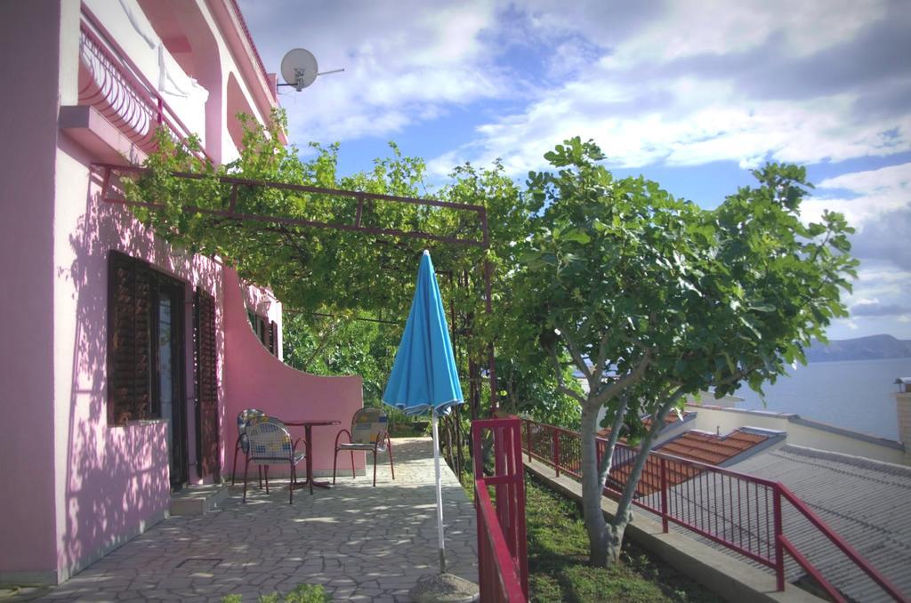 סנג' Apartments Josica מראה חיצוני תמונה