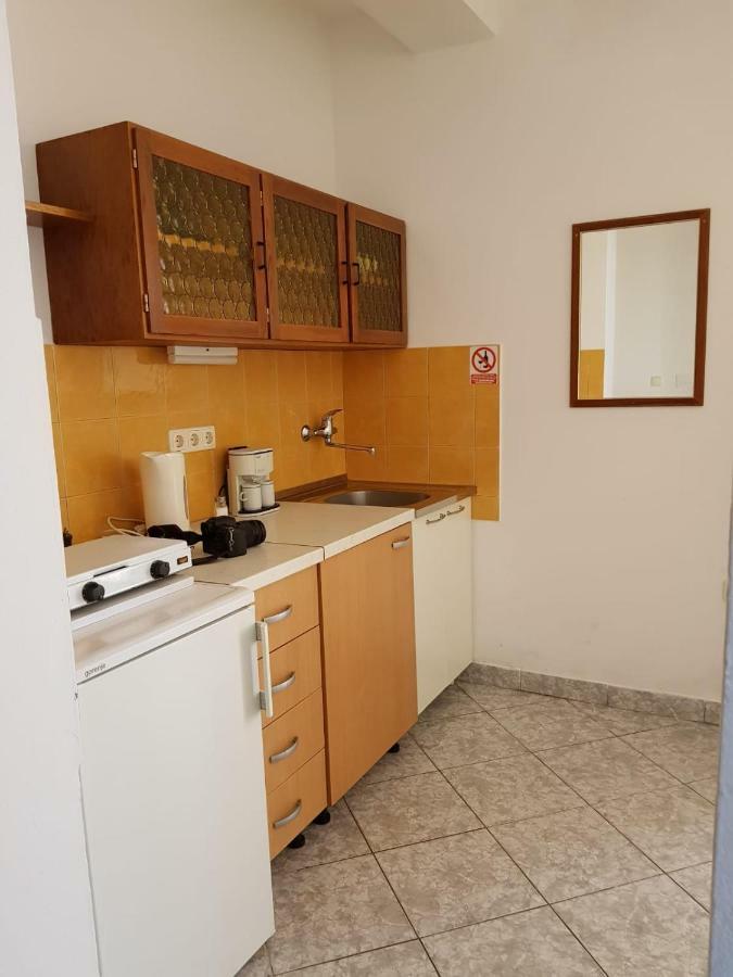 סנג' Apartments Josica מראה חיצוני תמונה